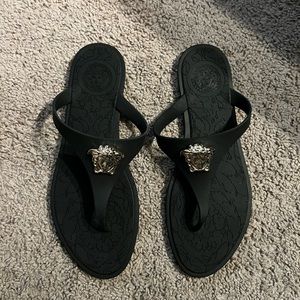 Palazzo Medusa Flip Flops BRAND NEW in box Women SZ 40